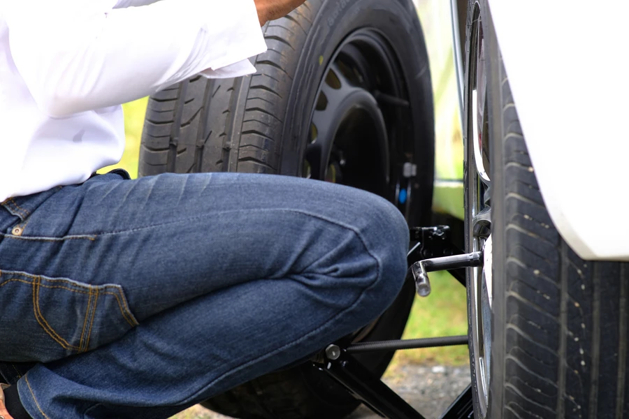 Professional Mobile Tire Replacement Fort Lauderdale, FL Professional Mobile Tire Replacement Fort Lauderdale, FL